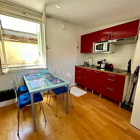 Daire Vieux - Hyper Centre - Mezzanine - & Soleil *